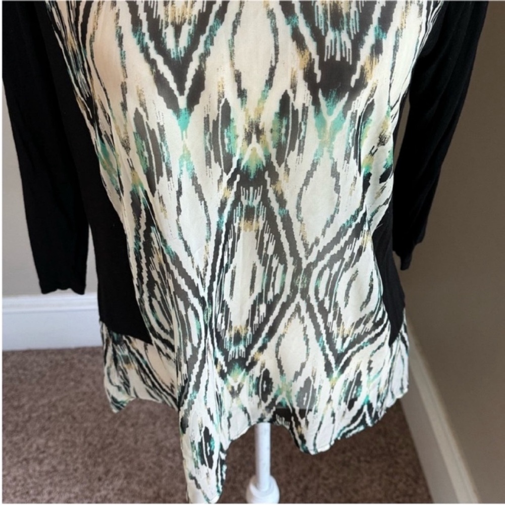 DayTrip Multicolored Sheer Pattern Blouse - Picture 7 of 9